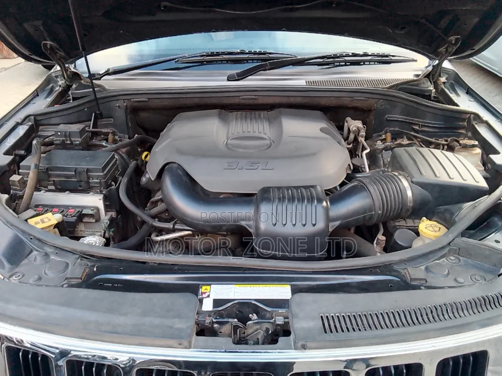Jeep Grand Cherokee 2012 Gray