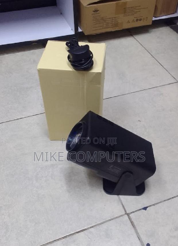 Hy320 Portable Projector With Dual-Band Wifi6 Wireless - main view