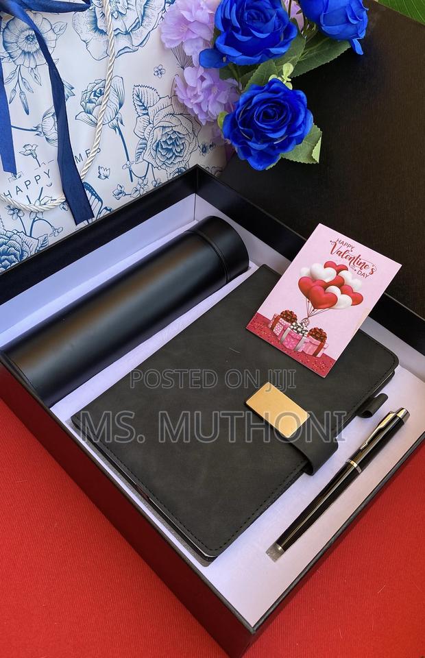 Men Valentines Gift Hamper - main view