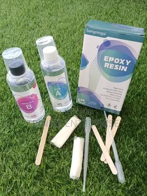 Crystal Clear No Bubbles Epoxy Resin and Hardener 500 G Kit