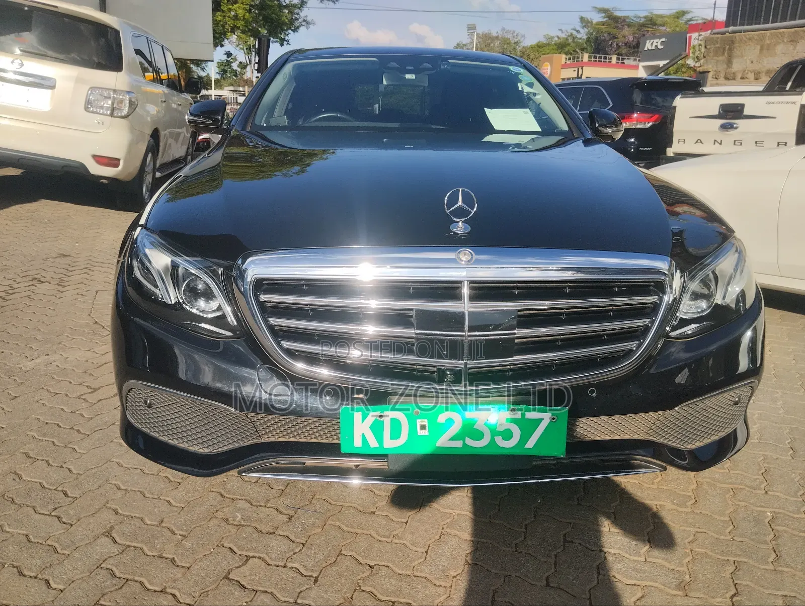 Mercedes-Benz E400 2018 Black