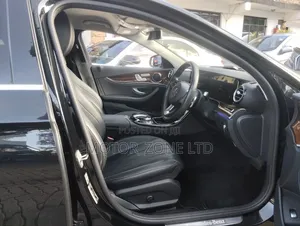 Mercedes-Benz E400 2018 Black