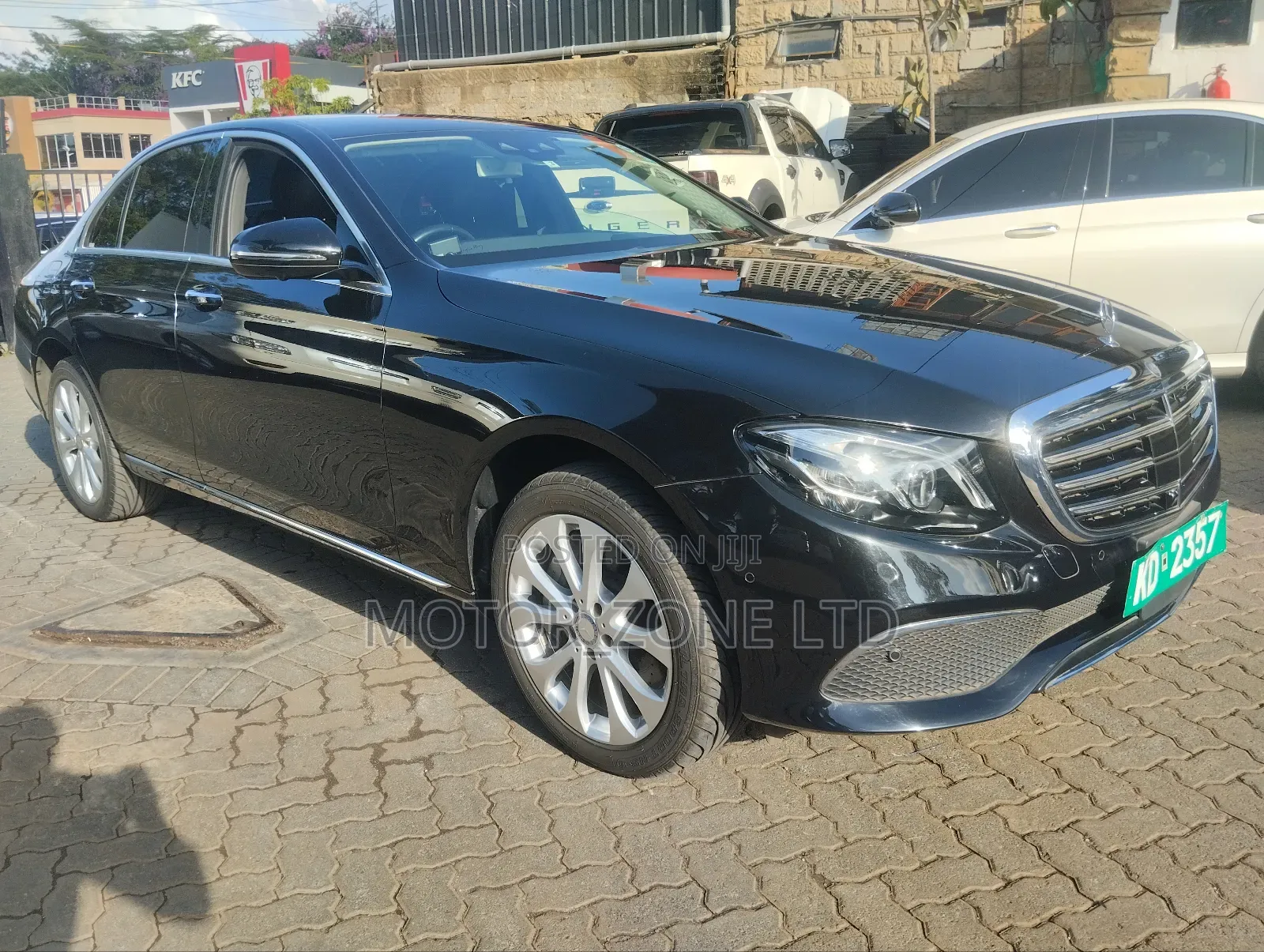 Mercedes-Benz E400 2018 Black