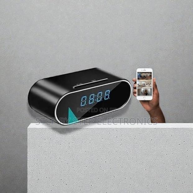 Home Security and Surveillance Purposes Wifi Clock Spy Camera