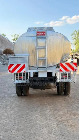 H3 Water Bowser - thumbnail 2