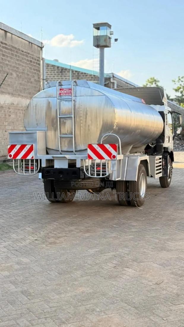 H3 Water Bowser - thumbnail 3