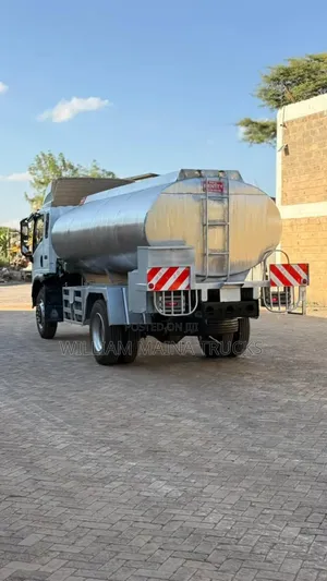 H3 Water Bowser