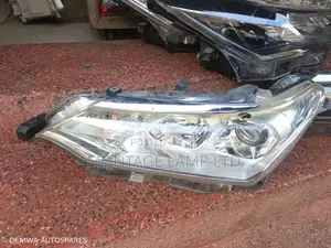 Headlight Axio /Fielder 165 Non Zenon