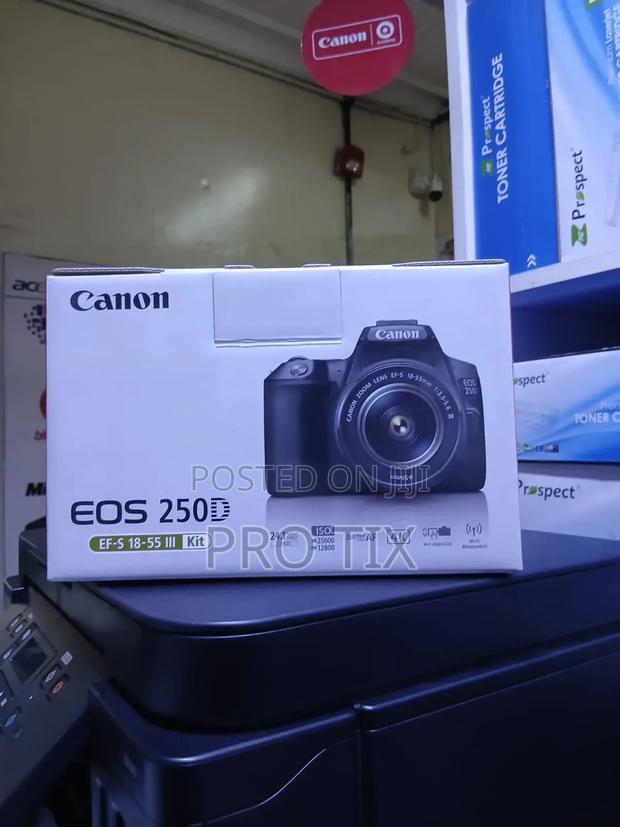 Canon Eos 250d 18-55mm Usm Kit - main view