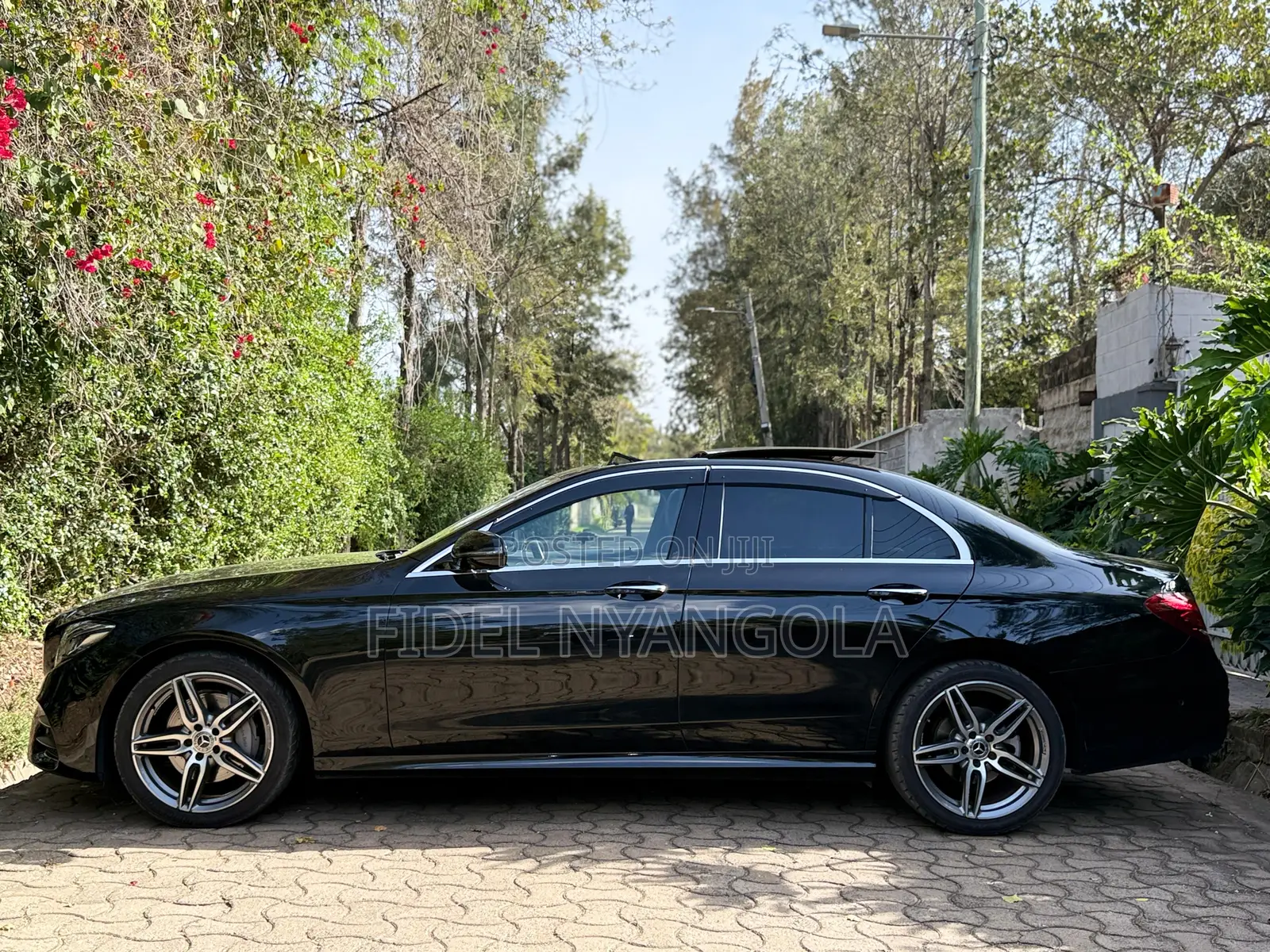 Mercedes-Benz E200 2020 Black