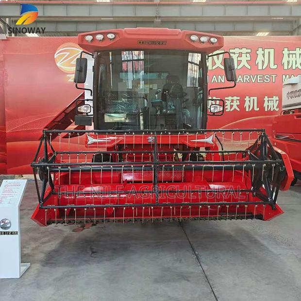 Automatic Combine Harvester 200hp Multifunctional High Productivity - thumbnail 2