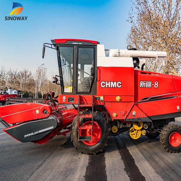 Automatic Combine Harvester 200hp Multifunctional High Productivity - thumbnail 3
