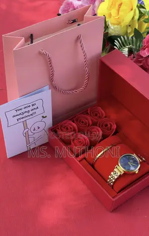 Daniel Wellington Valentines / Birthday Ladies Gift Hamper 