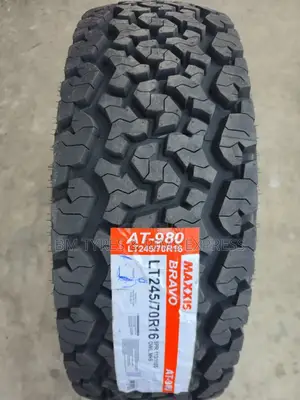 245 /70 R16 Maxxis (All Terrein) 980