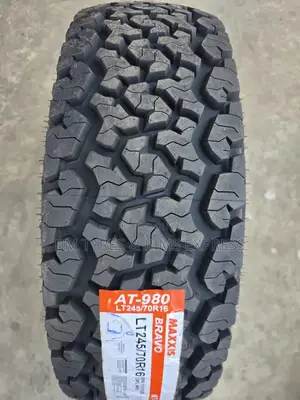 245 /70 R16 Maxxis (All Terrein) 980