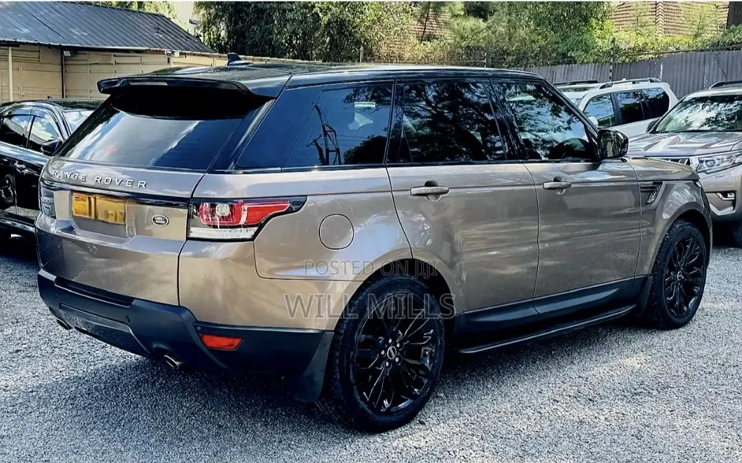 Land Rover Range Rover Sport SE Td6 4x4 (3.0L 6cyl 8A) 2016 Gold