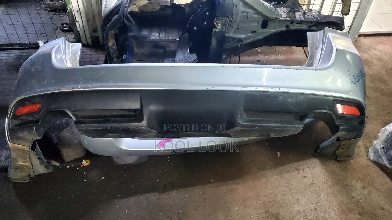 Subaru Levorg Rear Bumper Complete With Reflectors Spats
