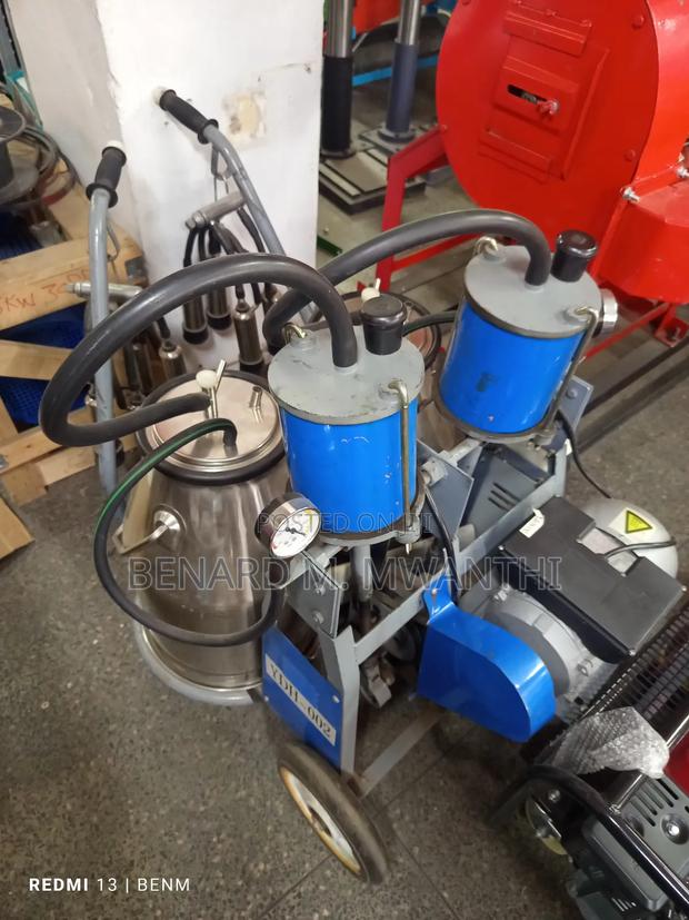 Milking Machine(Double Bucket) - thumbnail 3
