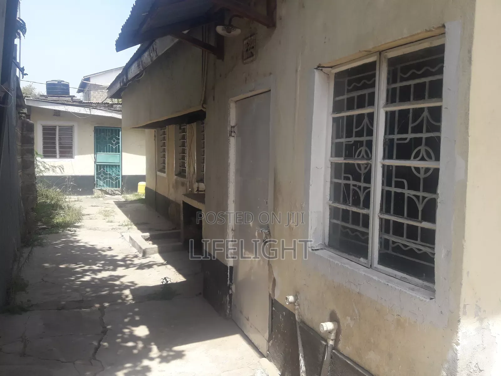 4bdrm House in Old Donholm Estate, Caltex for sale