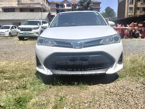 Toyota Corolla Fielder 1.5 Hybrid FWD 2018 White