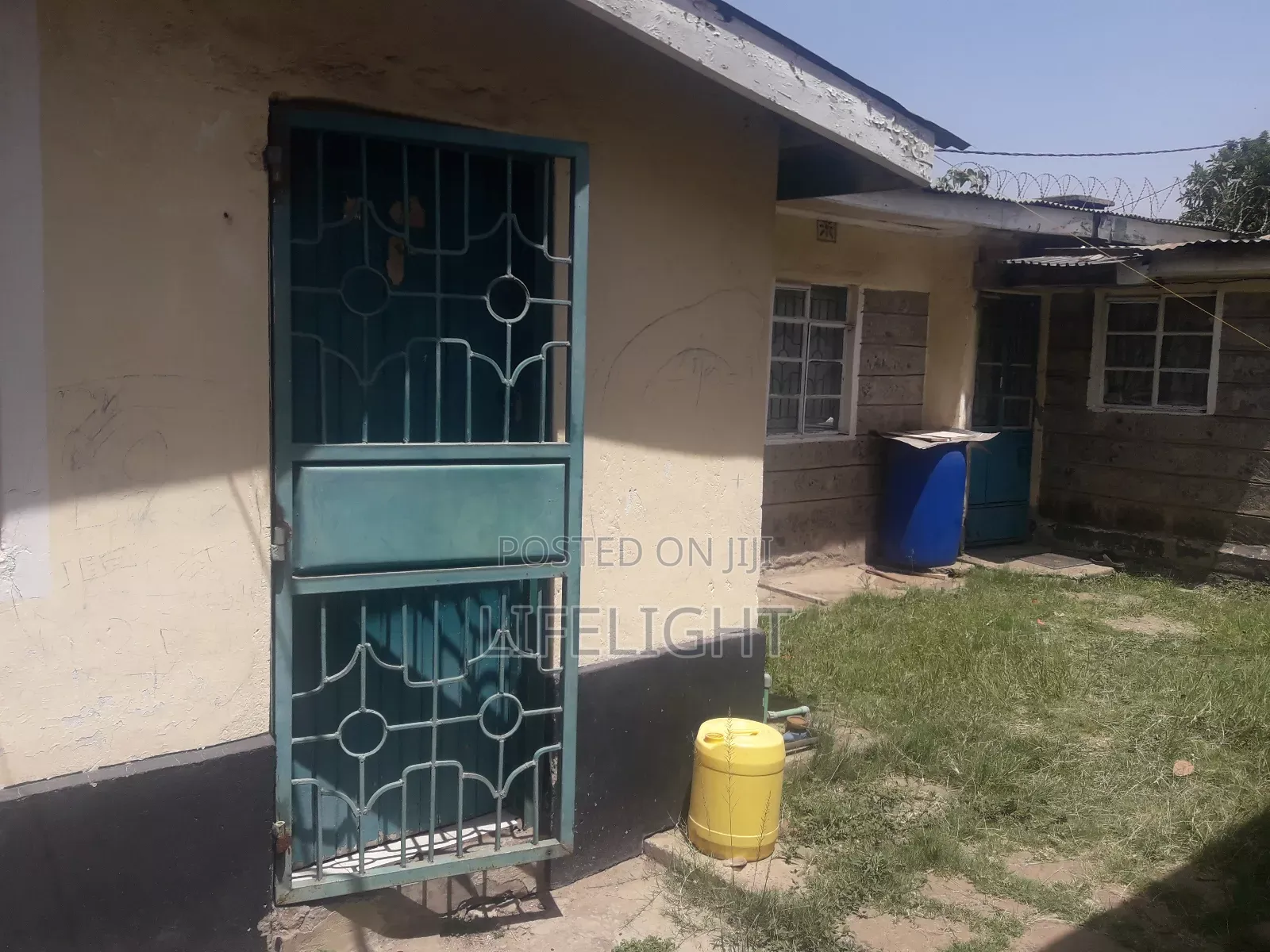 4bdrm House in Old Donholm Estate, Caltex for sale