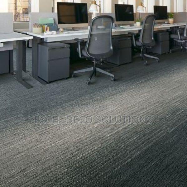 Modern Carpet Tiles for Corporate Offices