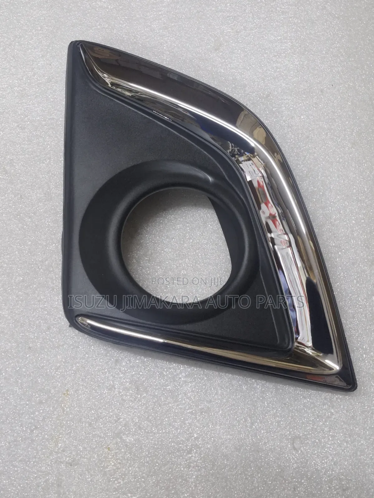 Isuzu Fog Lamb Cover Dmax