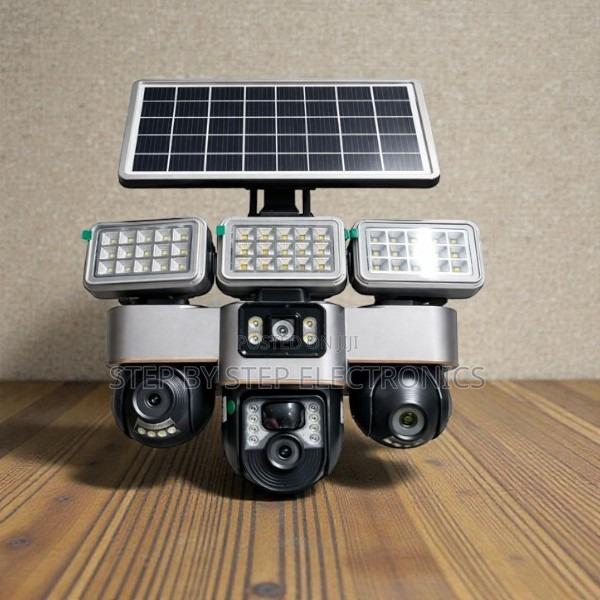 Two-Way Audio 12mp 4g PTZ Rotating 3 Lens Camera With Solar Floodlight