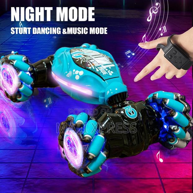 Gesture Sensing Rc Stunt Car 4wd Hand Controlled Toy 2.4ghz Remote