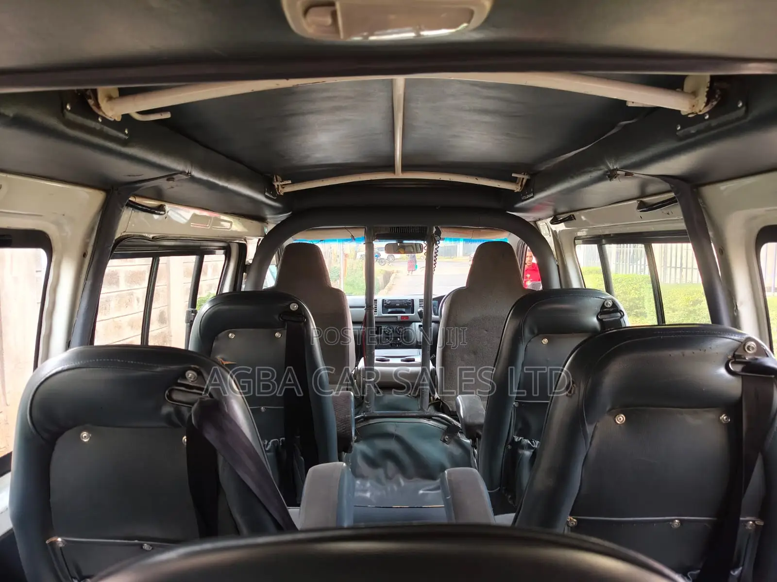 Toyota HiAce 2007 White