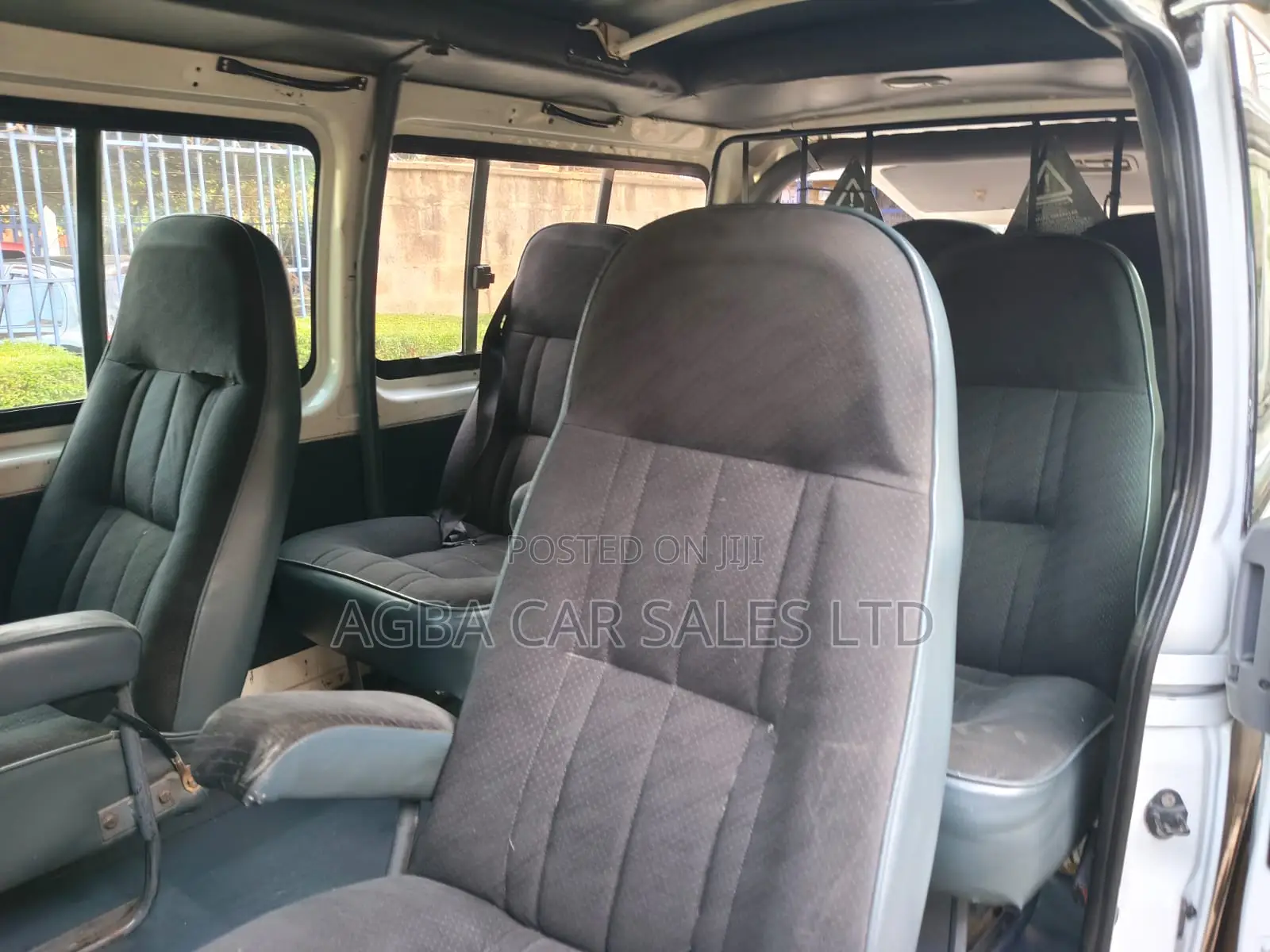 Toyota HiAce 2007 White