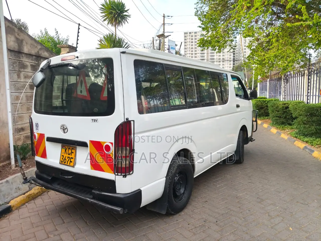 Toyota HiAce 2007 White