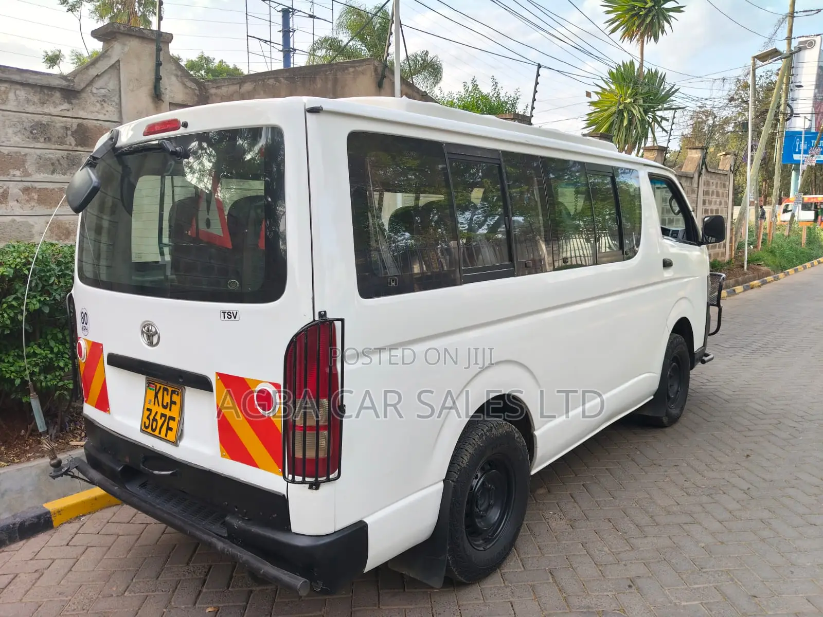 Toyota HiAce 2007 White