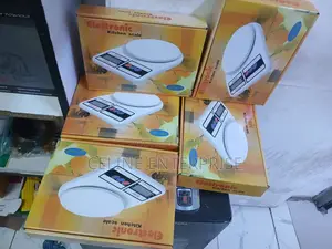 Kitchen Weighing Scale Maximum Capacity 10kg Clear Digital Display