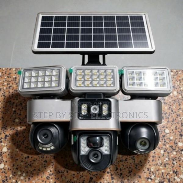 Auto Tracking Support 12mp 4g PTZ 3 Lens Camera With Solar Flood Light