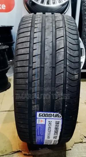 245/40r19 Goddard