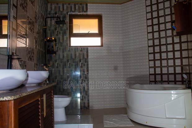 2 Bedroom Seaview BNB - thumbnail 8