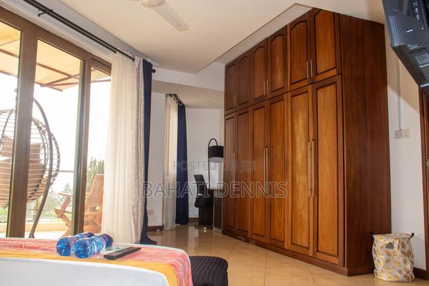 2 Bedroom Seaview BNB - thumbnail 10