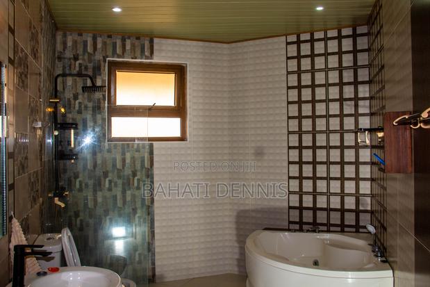 2 Bedroom Seaview BNB - thumbnail 11