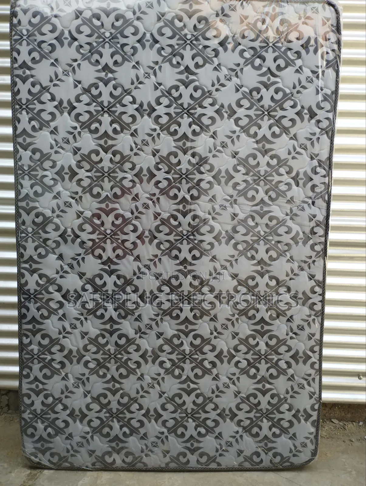 Mattress for Cool Sleep (6x6*8 Inches Quilted)