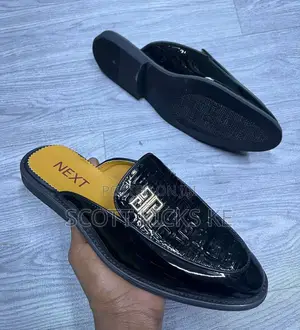 High Quality Official Mules.