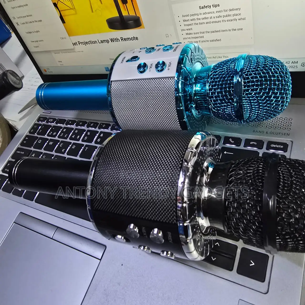 Ws-858l Wireless KTV Mic Speaker With Disco Lights