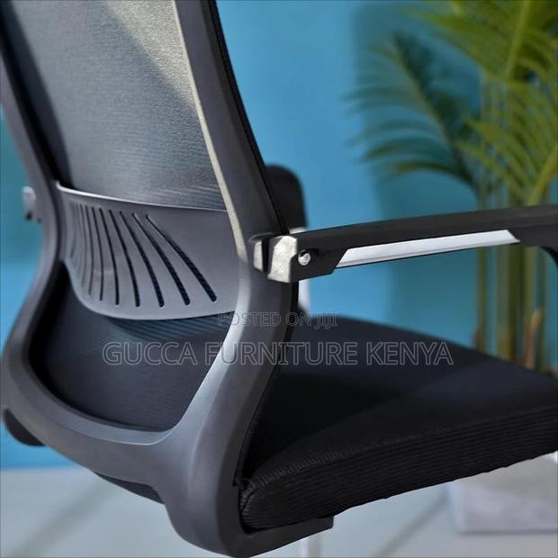 Mid Back Ergonomic Mesh Conference Chair - thumbnail 9