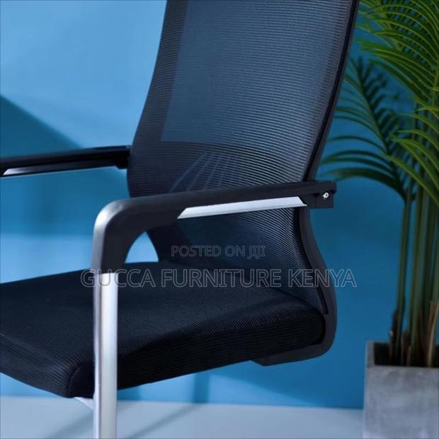 Mid Back Ergonomic Mesh Conference Chair - thumbnail 10