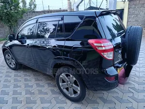 Toyota RAV4 2011 Black