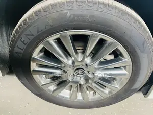 Toyota Land Cruiser Prado 2019 Black
