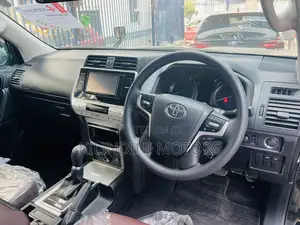 Toyota Land Cruiser Prado 2019 Black