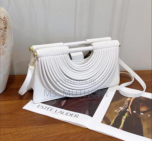 Ladies Leather Structured Shoulder Bag - thumbnail 3