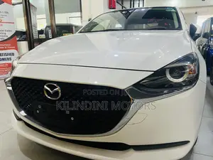 Mazda 2 2020 White