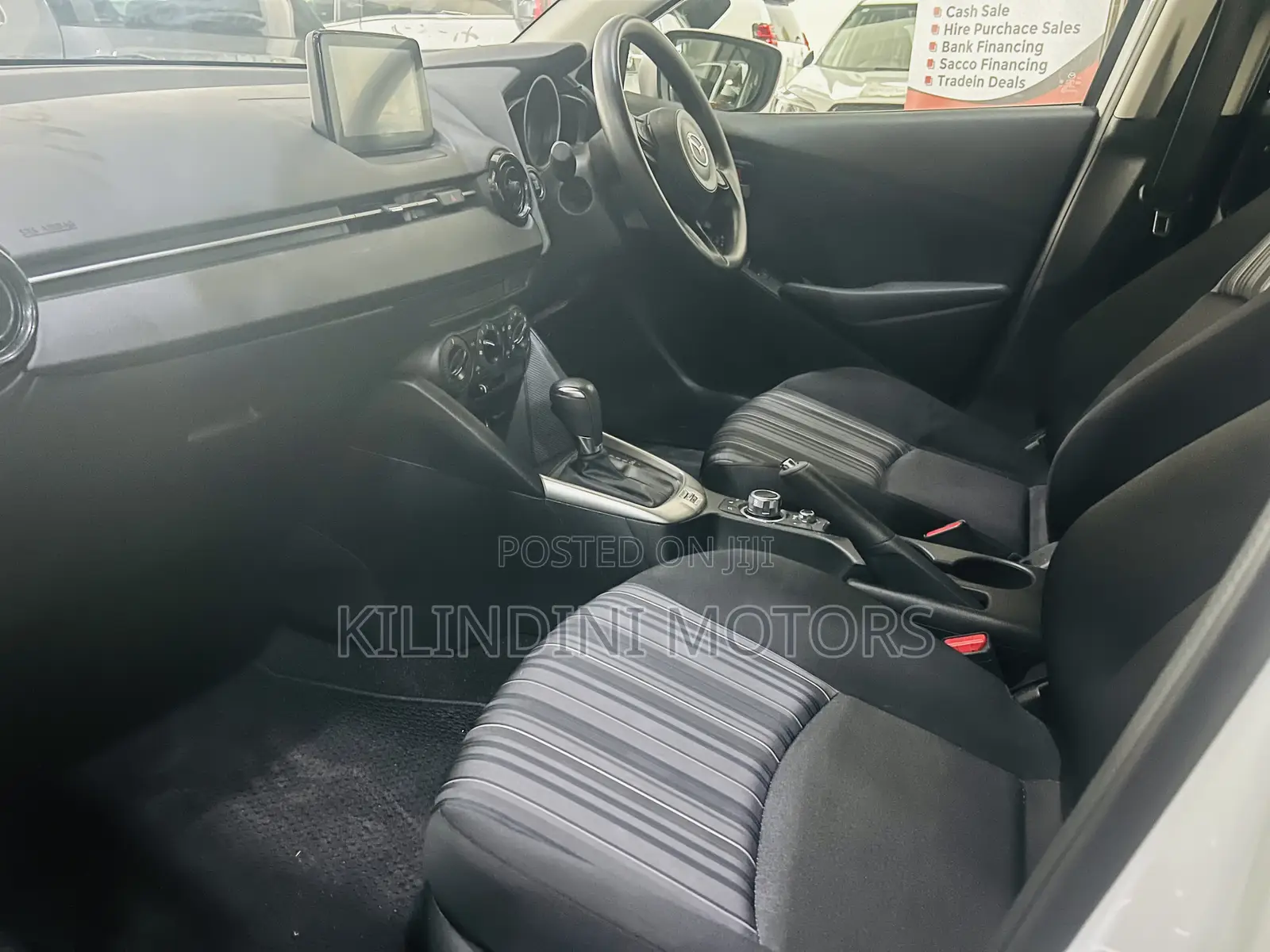 Mazda 2 2020 White